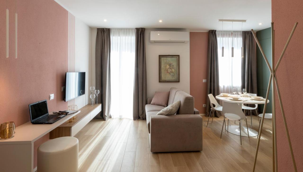 Residence Casa Coppa Appartamento Flox Omegna Luaran gambar